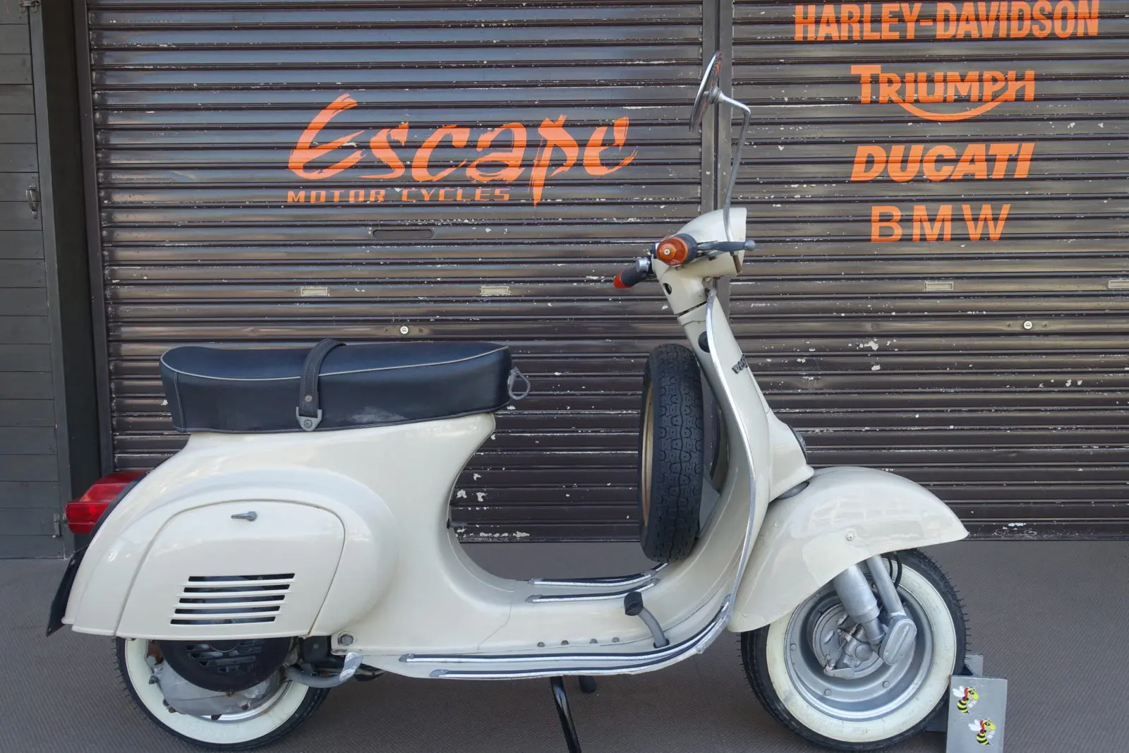 VESPA 50Sビンテージ 75ccボアアップ | Escape Bike