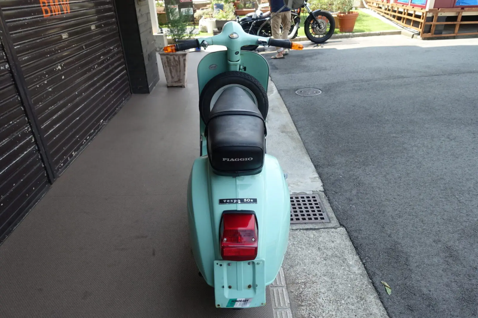 VESPA 50S 前後ビチューボサス、ポリーニチャンバー | Escape Bike