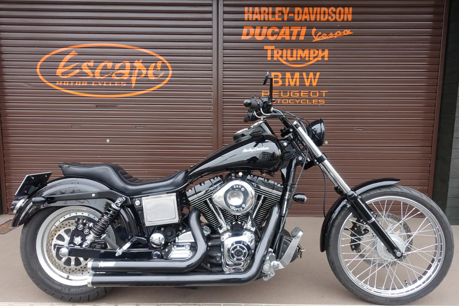 Harley Davidson ハーレー FXD ダイナ FXDL ローライダー純正 フルエキマフラー 95～06年式 車検 ステー Harley-Davidsonサイレンサー クローム 無加工